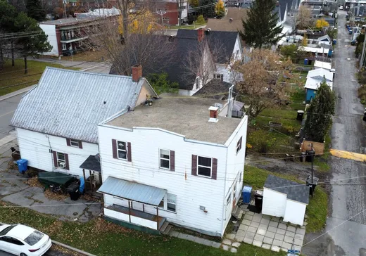 5-Plex for Sale - 443-445 Boul. du Havre, Valleyfield, J6S 1S6