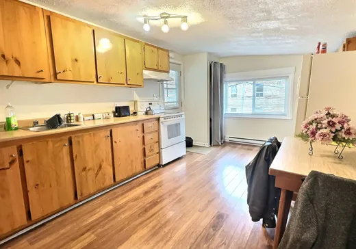 5-Plex à vendre - 738-748 Rue Ste-Marie, Marieville, J3M 1J2