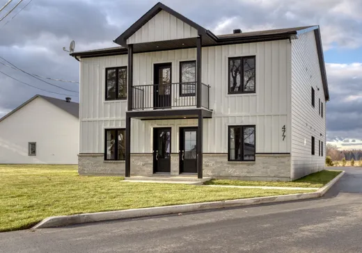 4-Plex à vendre - 477 Rue Notre-Dame, Lanoraie, J0K1E0