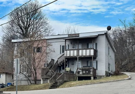 Duplex à vendre - 110-120 Rue Lavoie, Saint-Calixte, J0K1Z0