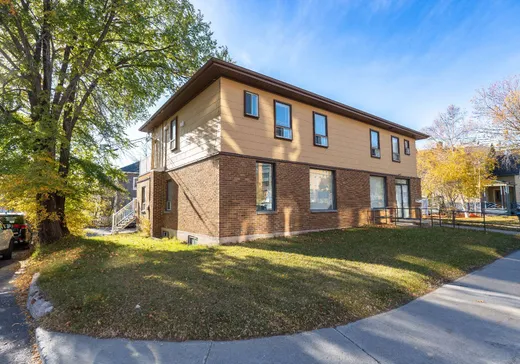 Triplex à vendre - 173-175 Av. Rouleau, Rimouski, G5L5T4