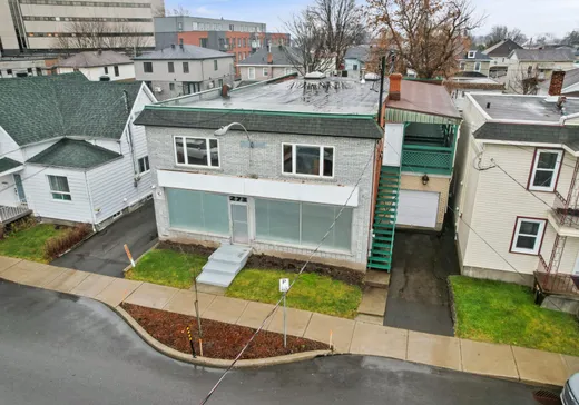 Duplex à vendre - 273-275 Rue Salaberry, Valleyfield, J6T 2J6