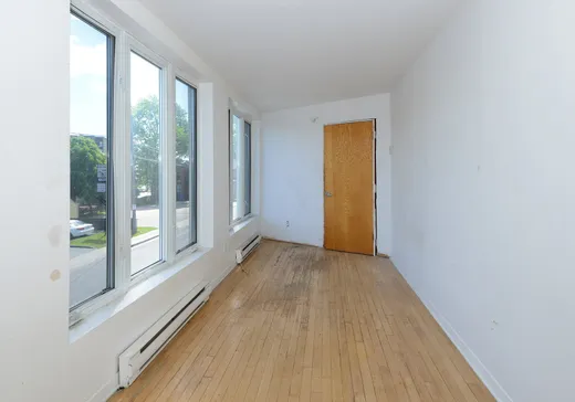 4-Plex à vendre - 18-20 Rue Jacques-Cartier, Salaberry-de-Valleyfield, J6T 4P6