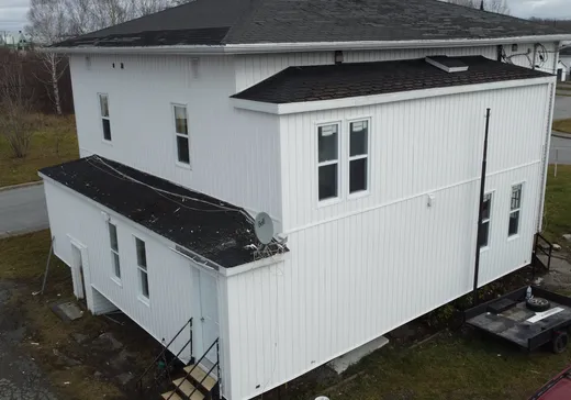 4-Plex à vendre - 60-64 Av. d'Hochelaga, Amos, J0Y1Z0