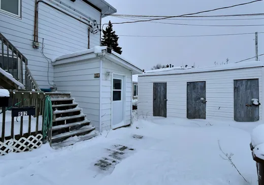 4-Plex à vendre - 898-902 5e Rue, Amos, J9P 3Y6
