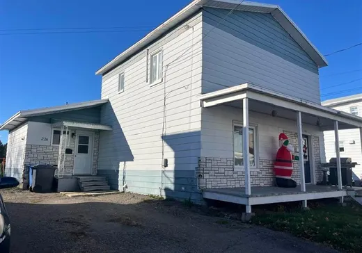Duplex for Sale - 224-226 Av. de la Gare, Montmagny, G5V 2T7