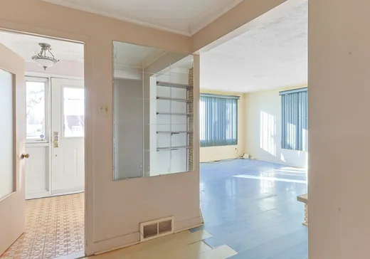 Triplex à vendre - 445 Ch. Larocque, Valleyfield, J6T 4C7