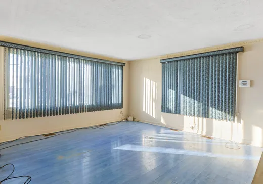Triplex à vendre - 445 Ch. Larocque, Valleyfield, J6T 4C7