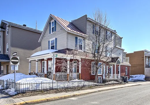 4-Plex à vendre - 345-347 Rue St-Viateur, Joliette, J6E4Y8