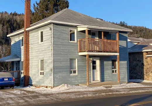 Duplex à vendre - 97-99 Ch. de la Vallée, La Malbaie, G5A1E5