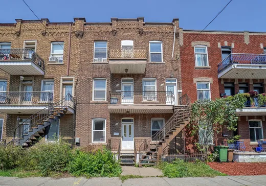 Triplex à vendre - 633 Rue Régina (633-637), Montréal (Centreville), H4E1K3