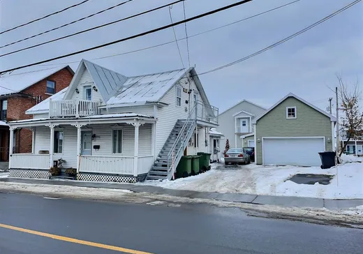 Triplex à vendre - 1470-1474 Av. St-Louis, Plessisville, G6L2M8