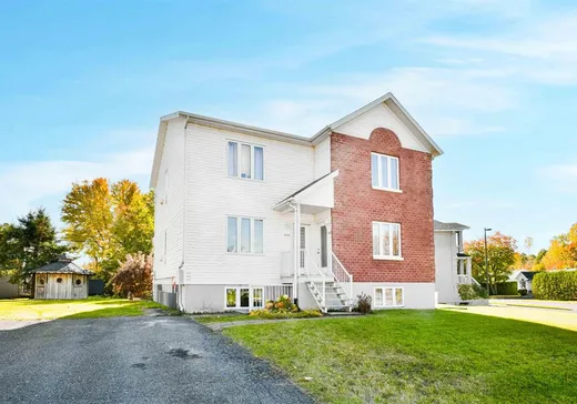 Triplex à vendre - 4200-4204 Rue Fradet, Drummondville, J2B6V3