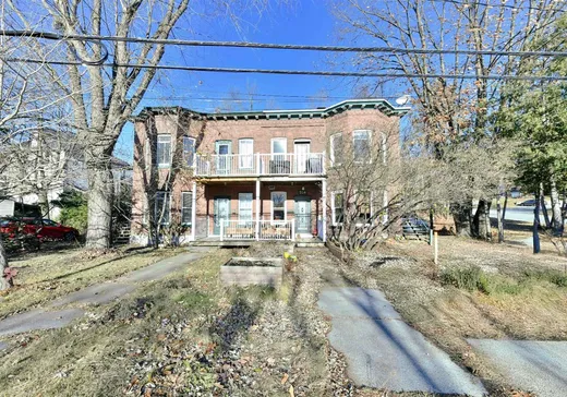 Duplex à vendre - 512-514 Rue St-François N., Sherbrooke, J1E2C1