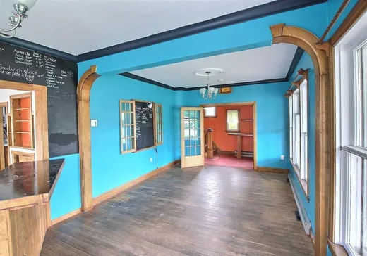 Duplex à vendre - 580-590 Boul. St-Charles, Drummondville, J2C 4Y1