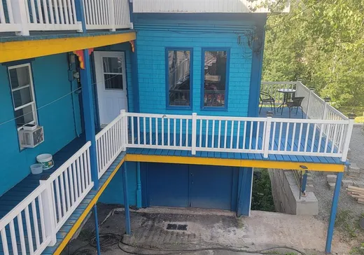 Triplex à vendre - 148-150 Rue Principale, St-Fortunat, G0P 1G0