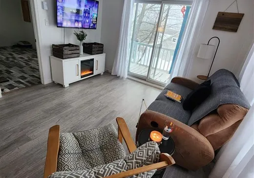 Triplex à vendre - 148-150 Rue Principale, St-Fortunat, G0P 1G0