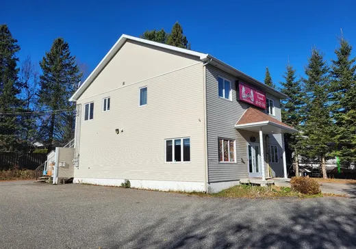 Triplex for Sale - 1139-1143 Ch. des Pèlerins, Fleurimont, J1E 1G6