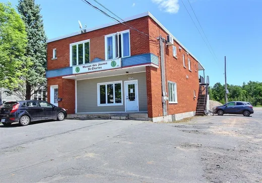 Triplex à vendre - 600-602 Boul. St-Charles, Drummondville, J2C4Y1