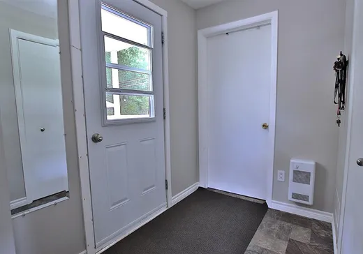 Triplex à vendre - 213-217 Rue Manville O., Val des Sources, J1T 1G4
