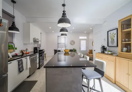 Duplex à vendre - 393-395 Rue Laviolette, Trois-Rivières, G9A 1V1