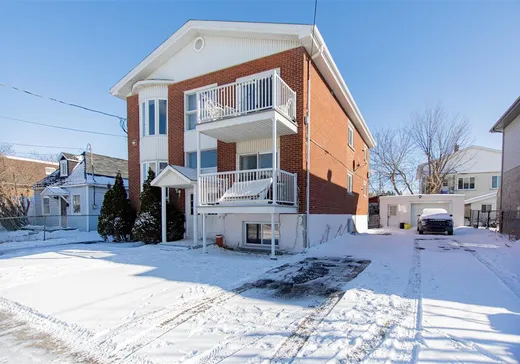 Triplex à vendre - 46 Rue Goyette, Longueuil, J4J 2W7