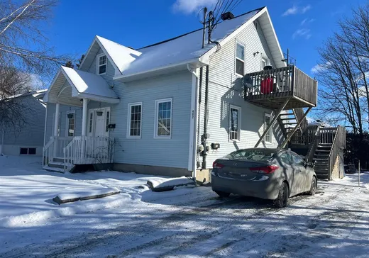 Duplex à vendre - 402-404 Rue St-Michel, Magog, J1X 5K8
