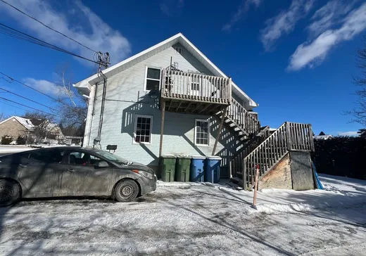 Duplex à vendre - 402-404 Rue St-Michel, Magog, J1X 5K8