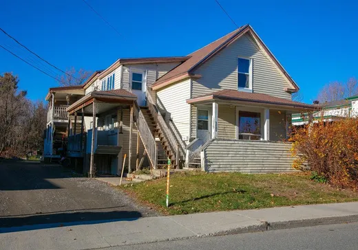 4-Plex for sale - 349-355 Rue Ste-Catherine, Magog, J1X2L4
