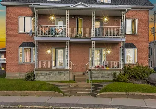 4-Plex à vendre - 100-106 Av. de Grand-Mère, Shawinigan, G9T2G6