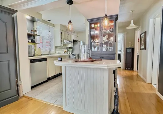 Duplex à vendre - 46-46A Rue Principale S., Lac-Mégantic, J0B 1Y0