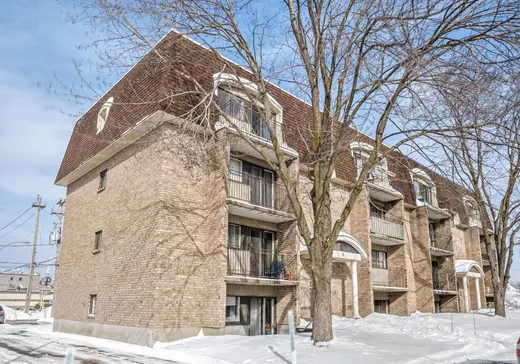 5-Plex à vendre - 11 Rue Dubois, Ste-Therese, J7E 5A3