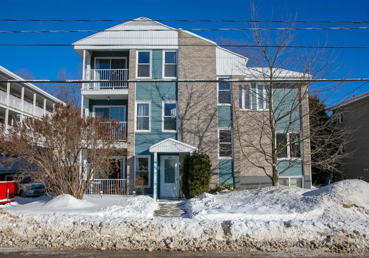 4-Plex for Sale - 520 Boul. Jacques-Cartier N., Sherbrooke, J1J 4G5