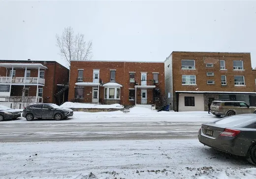 5-Plex à vendre - 235-243 Av. de Grand-Mère, Shawinigan, G9T2G8