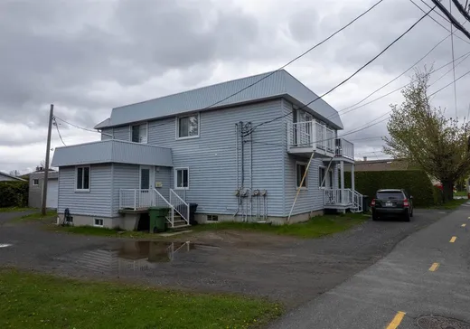 4-Plex à vendre - 575-577 Boul. St-Charles, St-Charles-De-Drummond, J2C 4X9