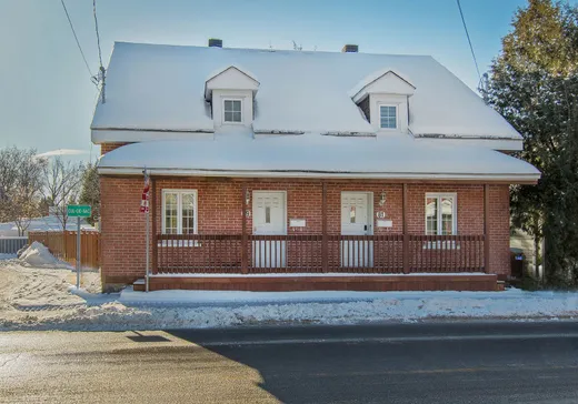 Duplex à vendre - 79-81 Rue Blainville O., Sainte-Thérèse, J7E1X5
