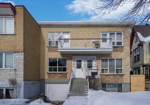 Triplex à vendre - 10139-10143 Av. St-Charles, Montréal (Centreville), H2C2L5