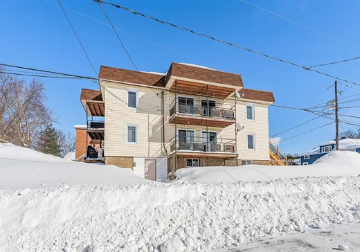 4-Plex for Sale - 1-7 Rue Dufresne, Windsor, J1S 2H3