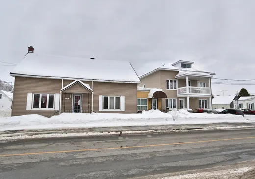 4-Plex à vendre - 44-56 Av. St-François, Saint-Pie, J0H 1W0