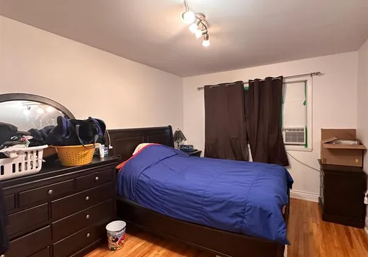 5-Plex à vendre - 1045-10563B Av. du Collège, Saint-Vincent-de-Paul, H7C 1W4
