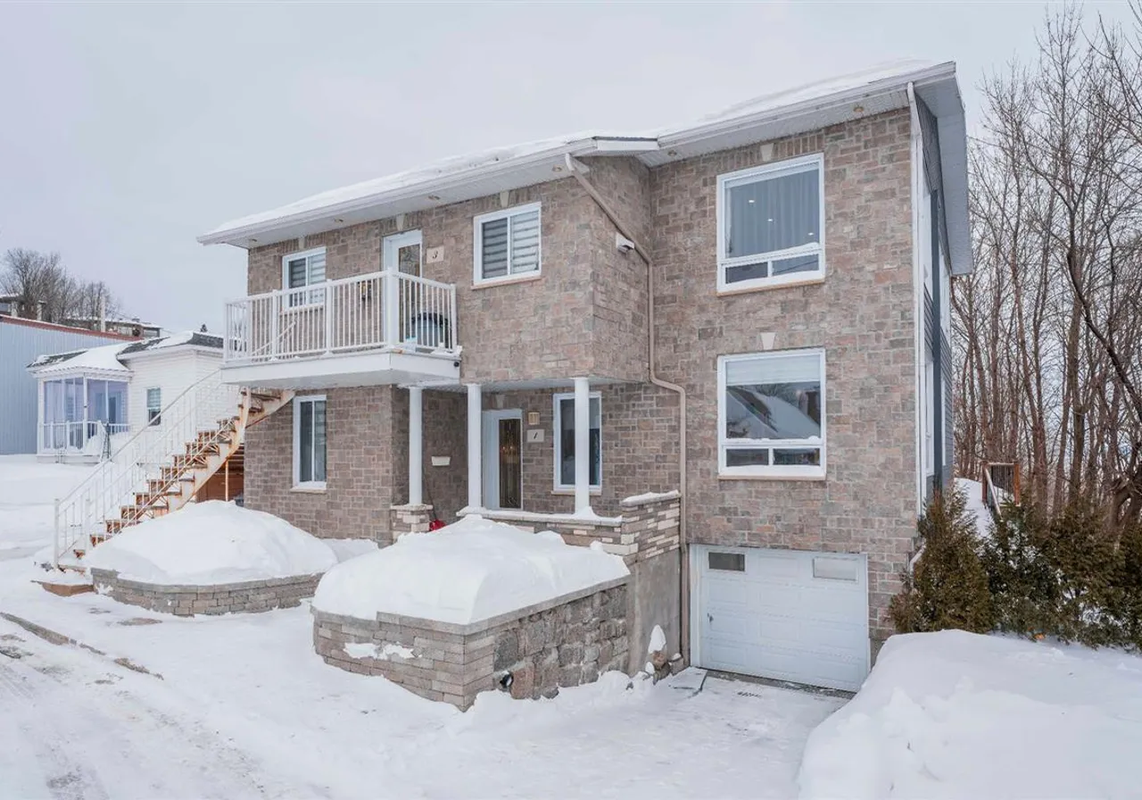 Duplex for Sale - 1-3 Rue des Échevins, Quebec City, G1C 2N5