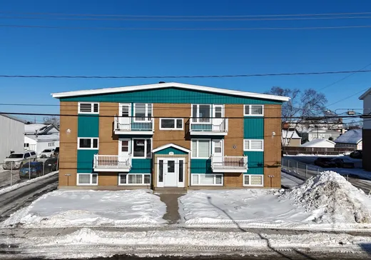 5-Plex for sale - 670 Av. Brochu, Sept-Îles, G4R2X5
