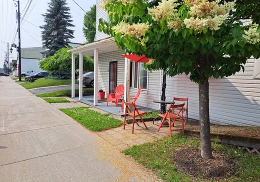 Duplex à vendre - 833-837 Rue l'Annonciation N., Rivière-Rouge, J0T1T0