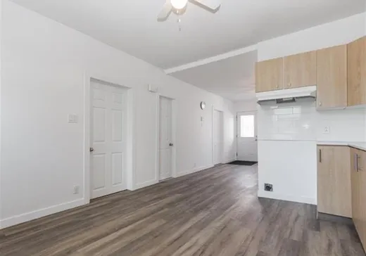 Triplex à vendre - 5806-5810 Rue Eadie, Ville Emard (Île de Montréal), H4E 3T6