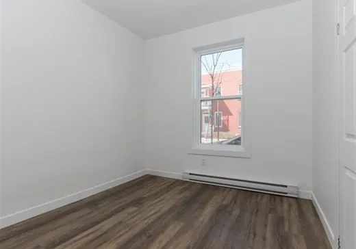 Triplex à vendre - 5806-5810 Rue Eadie, Ville Emard (Île de Montréal), H4E 3T6