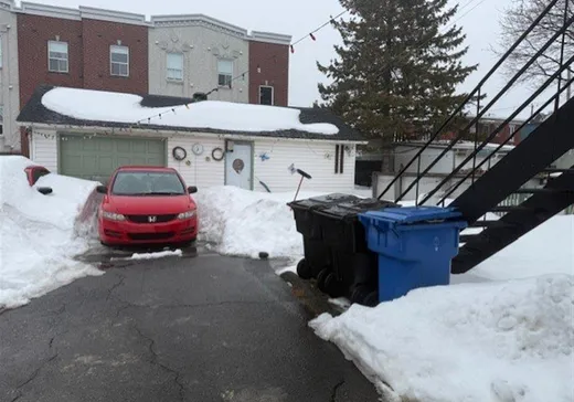 Triplex à vendre - 55-53 Rue Cousineau, Salaberry-de-Valleyfield, J6S 1N9