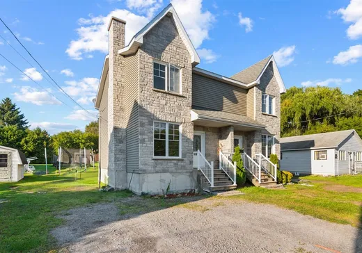 Duplex à vendre - 60-60A Rue Van Vliet, Saint-Jean-sur-Richelieu, J0J 1J0