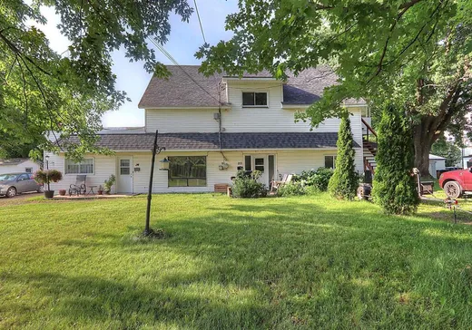 Triplex à vendre - 20-24 Rue Josée, Ville de Québec, J5V1A2