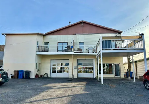 Triplex for sale - 174-174B Rue Adélaïde, Massueville, J3P1X2
