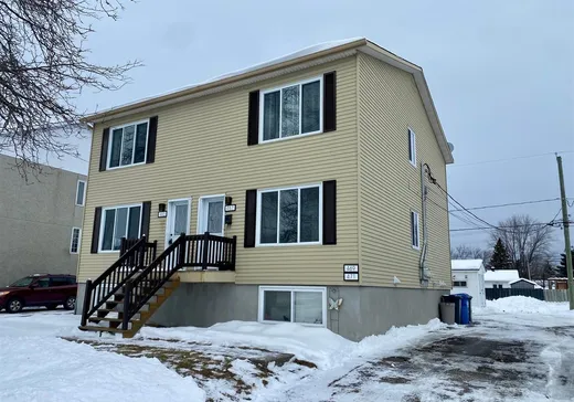 4-Plex à vendre - 465-471 Av. du Parc, Saint-Jérôme, J7Z6R6